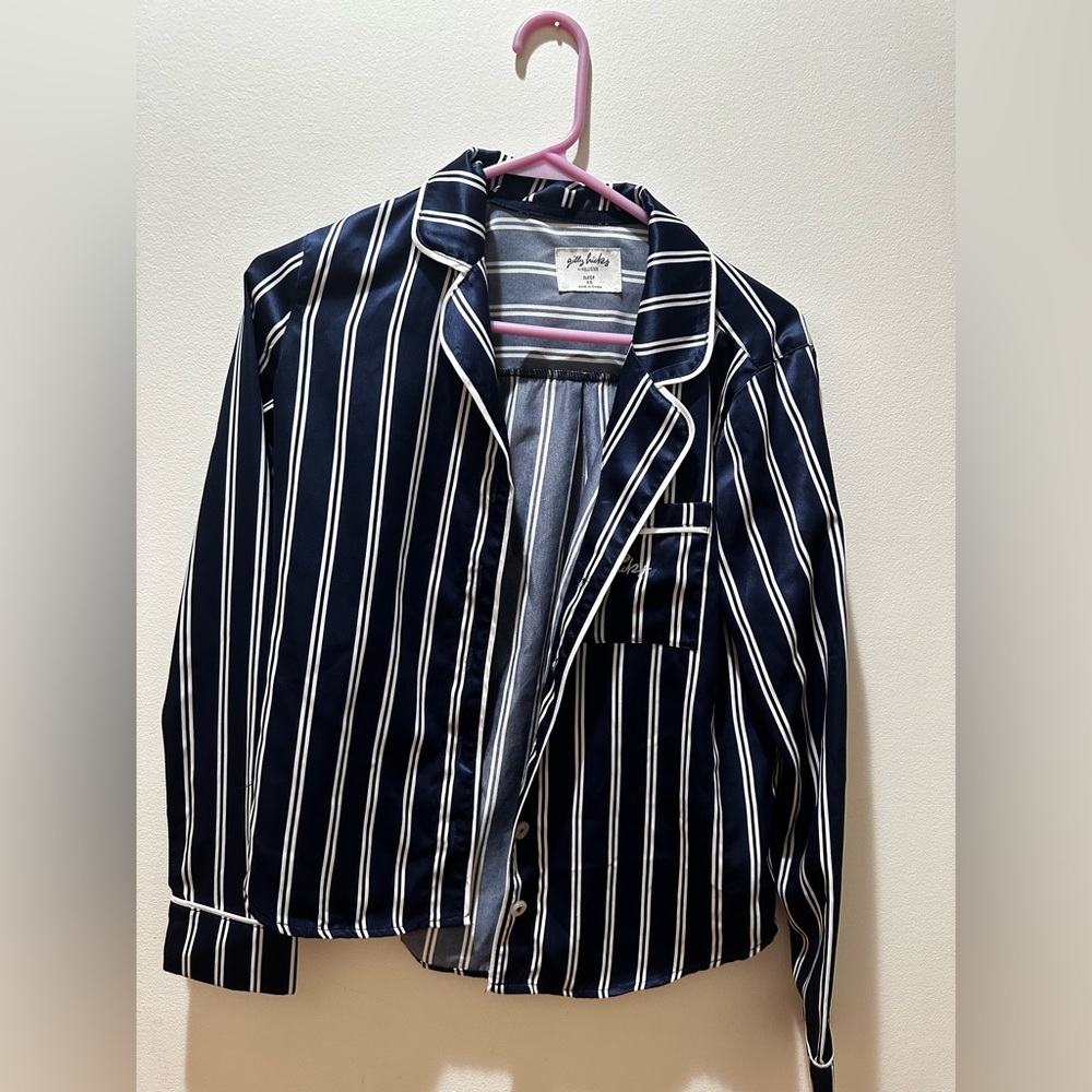 Satin-like button up shirt
